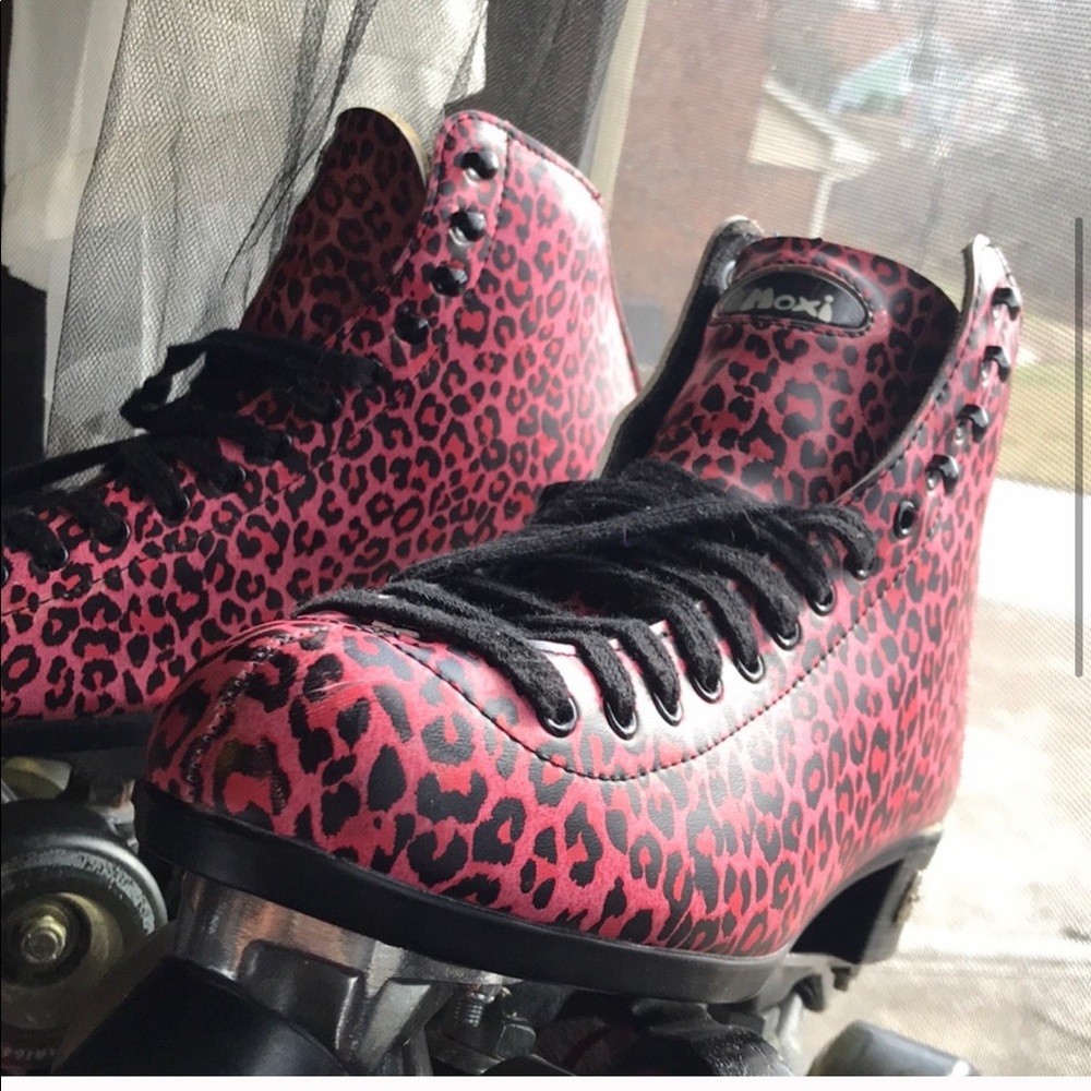 Moxi Riedell Cheetah skates size 10 fits 9-10